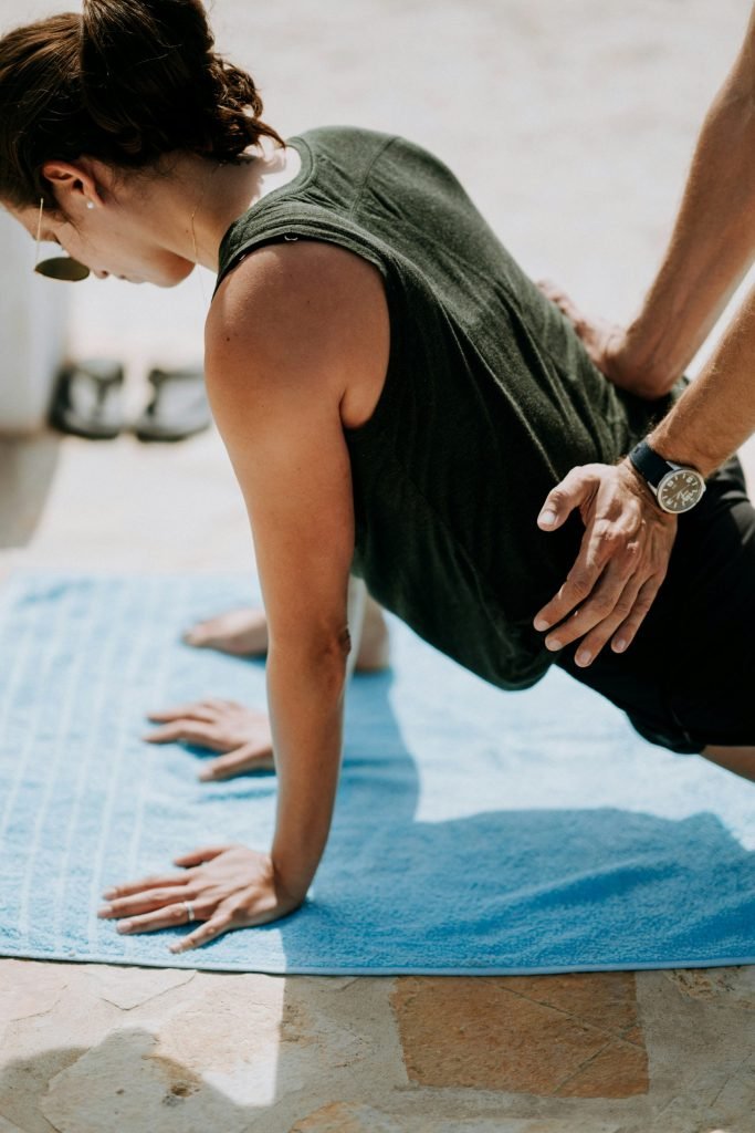 The Back Pain Survival Guide: How Physical Therapy Restores Strength and Flexibility